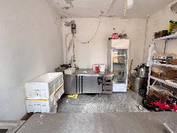 东胜区伊化北路33号街坊1层4号公开转让（鄂尔多斯市东胜区发展和改革委员会）(国资监测编号GR2026NM1005050)