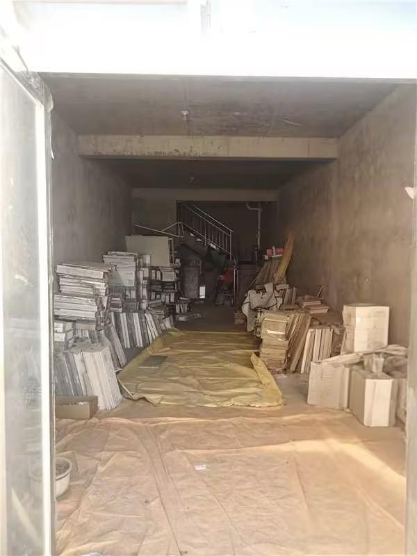 杭锦后旗陕坝镇景昊建材城33套商铺单独转让项目