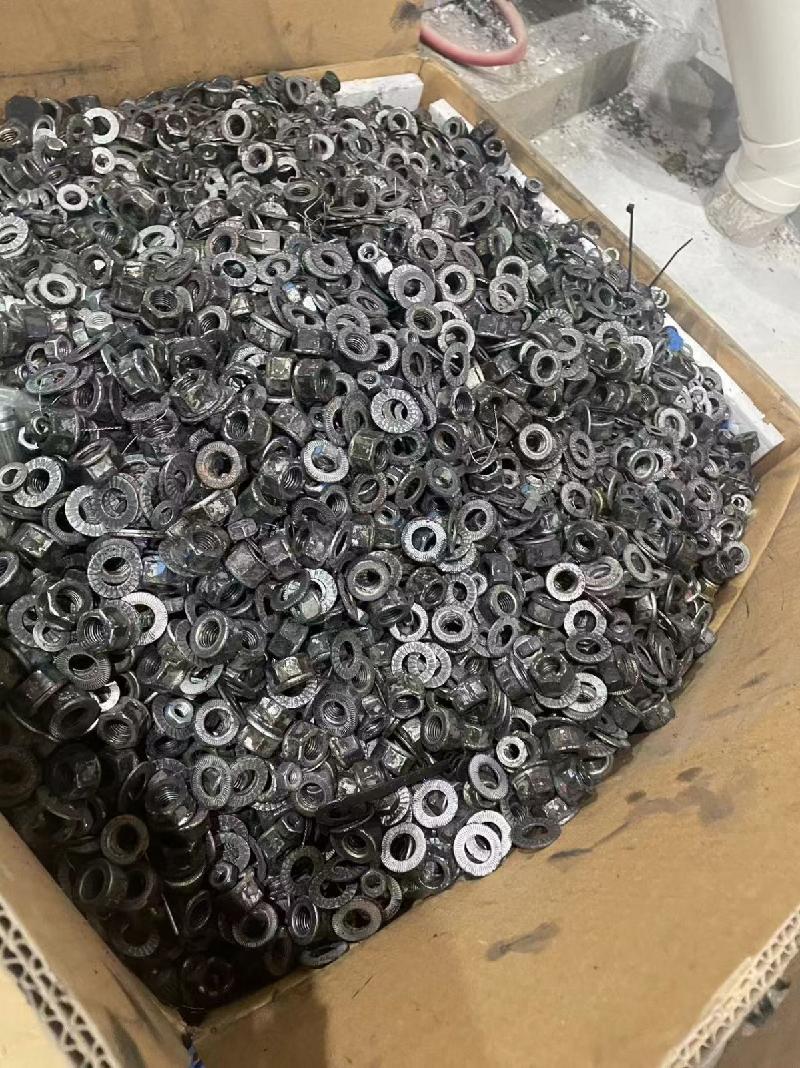 导向轮胎皮、走行轮胎皮、碳滑块和膨胀接头标尺等563项废旧物资转让公告(国资监测编号GR2026AH2003032)