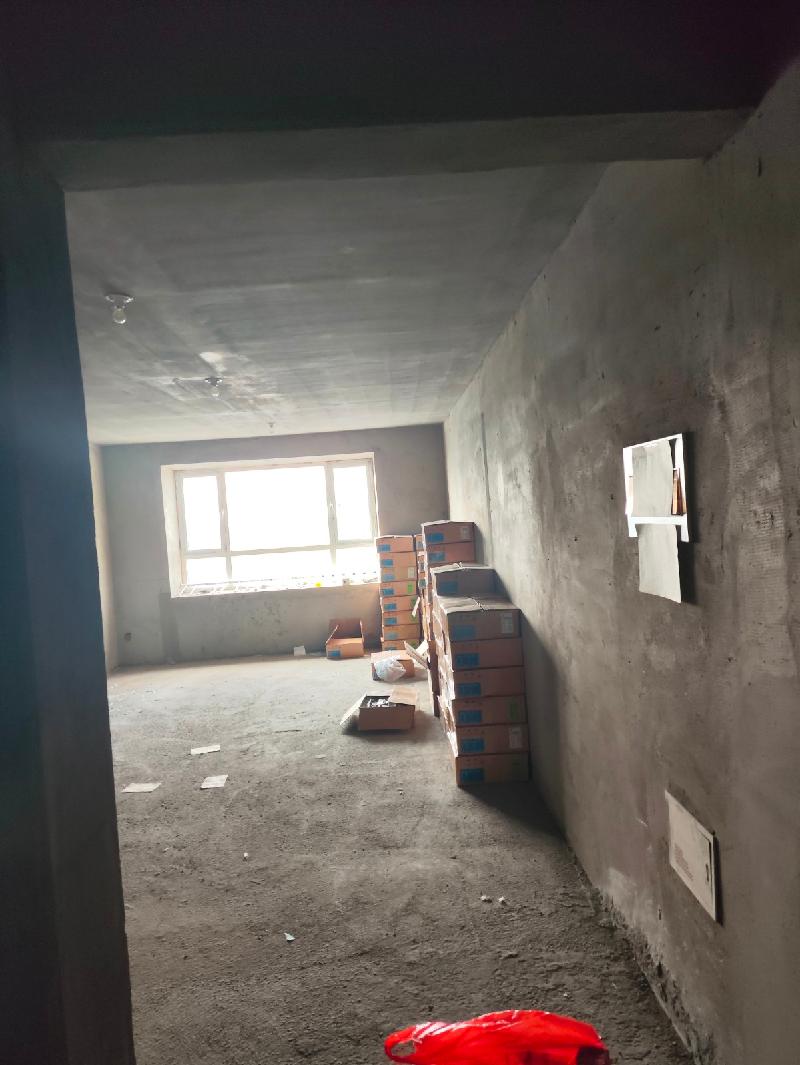 内蒙古自治区通辽市科尔沁区住宅、商铺、车库等房产独立出租（年租金详见明细表，租期均为3年）