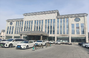 呼和浩特市新城区新华大街175号地铁1号线人民会堂站A口内蒙古日报社旧办公区院内整栋房产出租（租金2426760元/年，租期5年）(国资监测编号GR2026NM1004627)