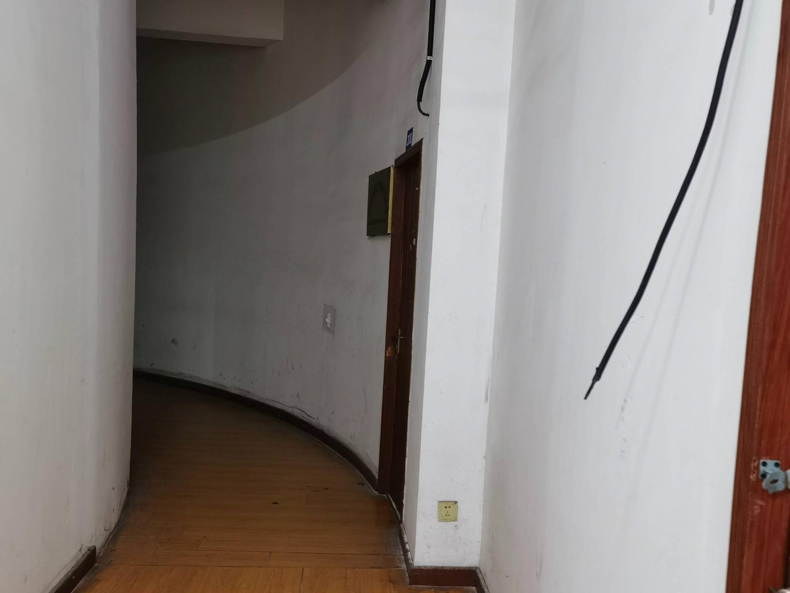 常州市钟楼区星港苑1号楼2楼207室招租公告