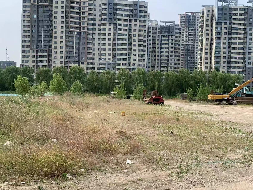 江苏徐州淮海国际港务区时代大道7号淮海陆港枢纽中心信息交易中心南区停车场内20亩场地招租项目公告(国资监测编号GR2026JS4003966)