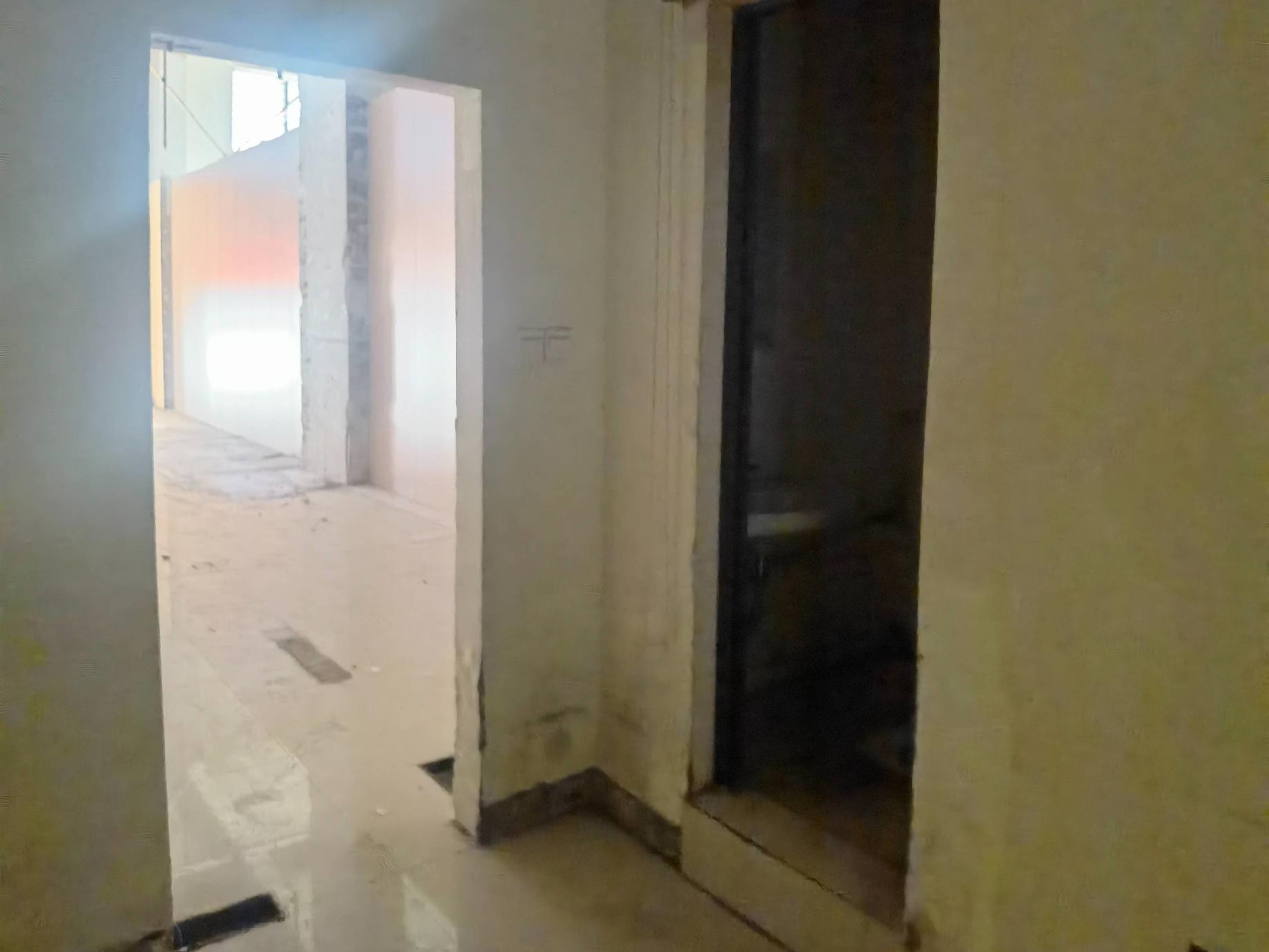 柳州市桂中大道南端2号阳光壹佰城市广场7栋沿街一间商铺租赁权招租公告