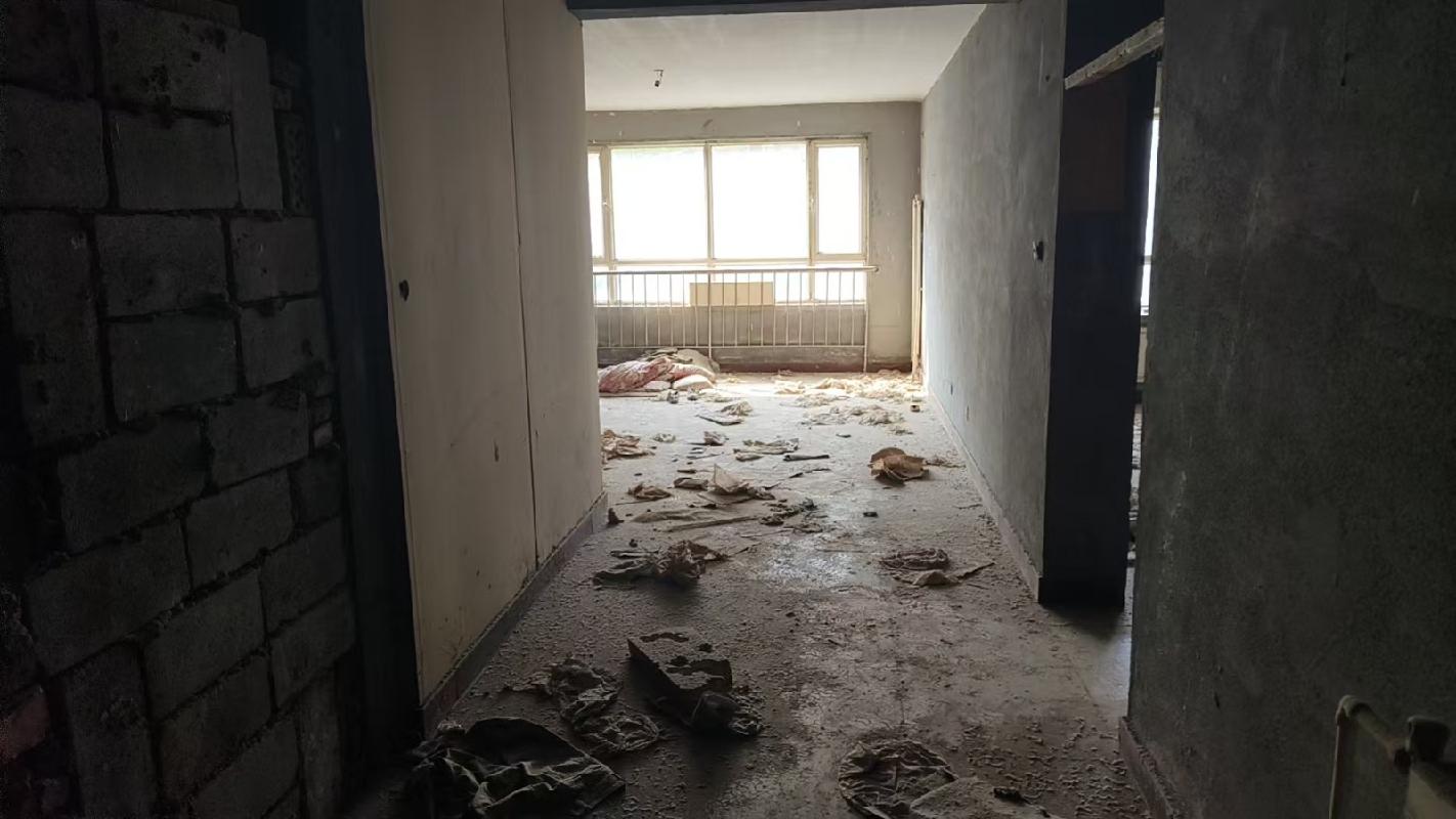 包头市青山区迎春路东、桑干道北恒荣景秀 2-115号商铺转让（包头市科教实业发展有限公司）(国资监测编号GR2026NM1004781)