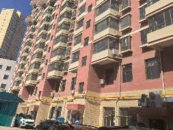 甘肃省临洮县洮阳镇文峰东路1号汇金商住大厦二层商铺转让公告
