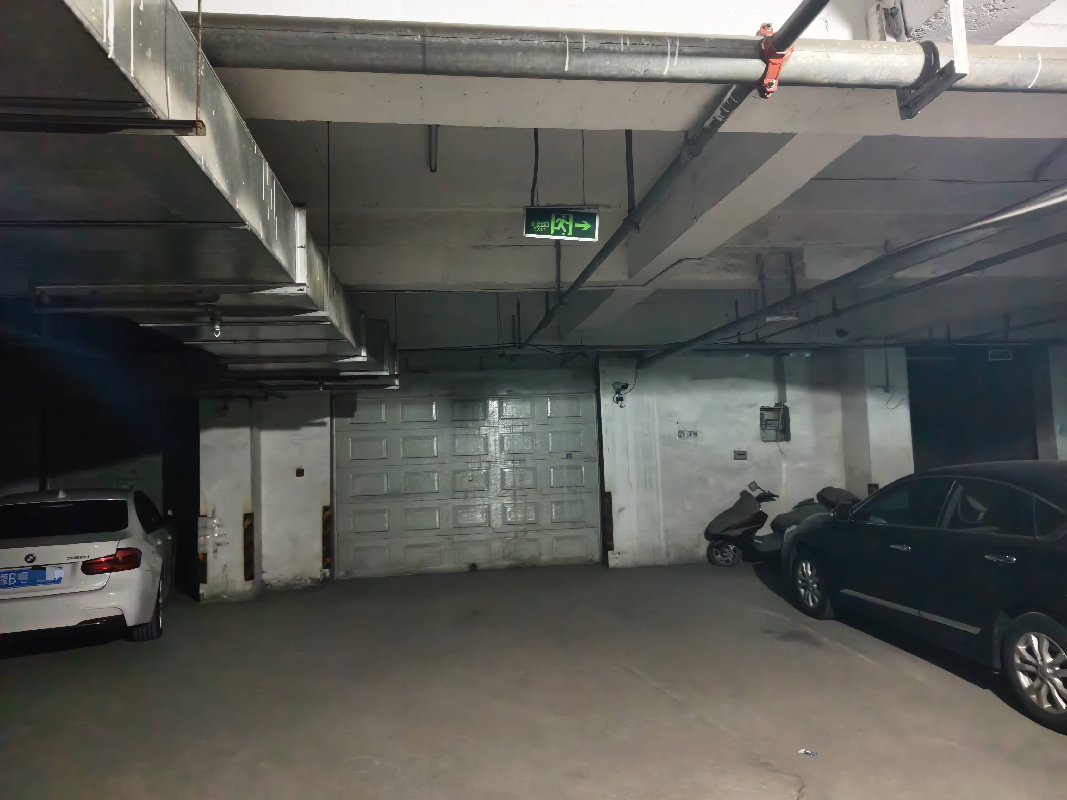 昆区芳庭雅居小区地下车位公开招租