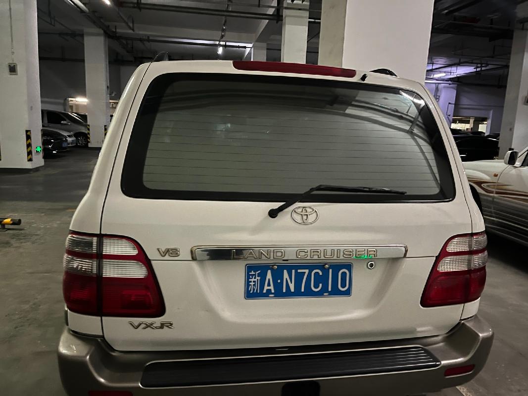 新疆和源通正商业运营管理有限公司转让一辆丰田越野车(新AN7C10)(国资监测编号GR2026XJ1001959)