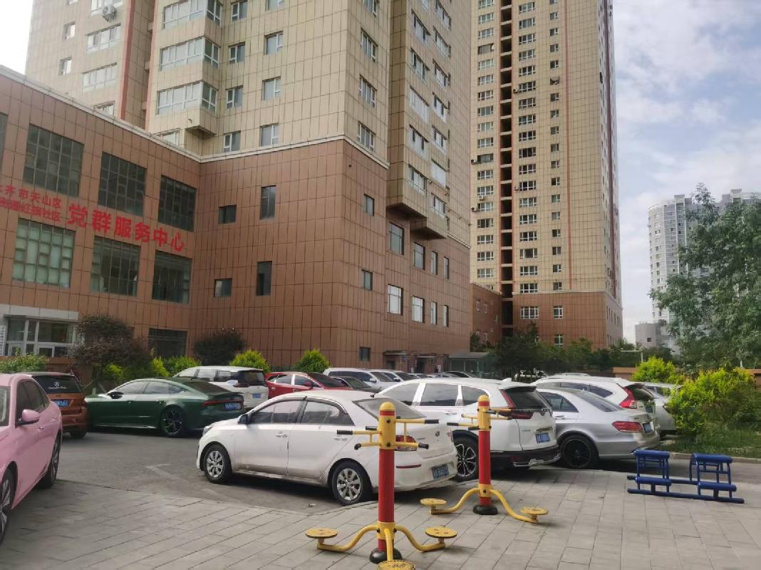 新疆中泰环鹏有限公司转让位于乌鲁木齐市天山区大湾南路西四巷89号碧水湾商品房住宅小区2栋1单元3004室(国资监测编号GR2026XJ1001979)