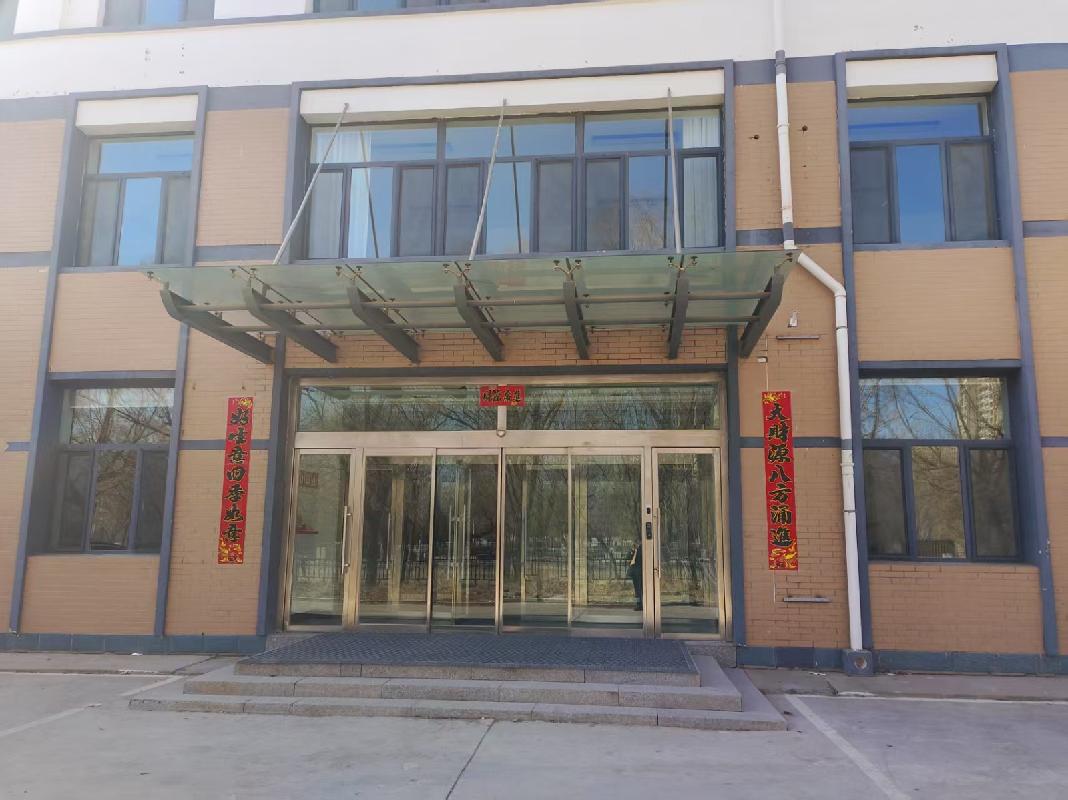 [巴彦淖尔市]巴彦淖尔市临河区江南华府住宅小区C1-0-101商业房产和呼和浩特市新城区科尔沁快速路呼市绿地城商业一单元109室两处资产出租询价