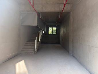 雅居苑7号楼01-04招租公告