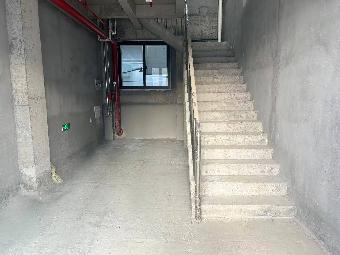 雅居苑6号楼23招租公告