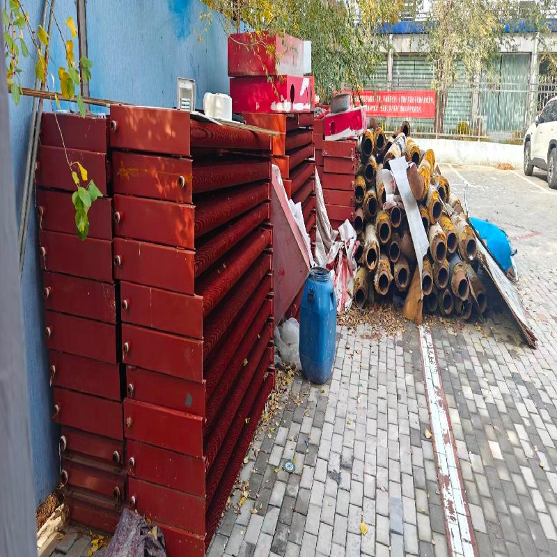 约11吨废旧钢管、暖气片及消防箱等废钢铁转让（挂牌底价：1800元/吨）（包头稀土高新技术产业开发区党群工作部）(国资监测编号GR2026NM1004921)