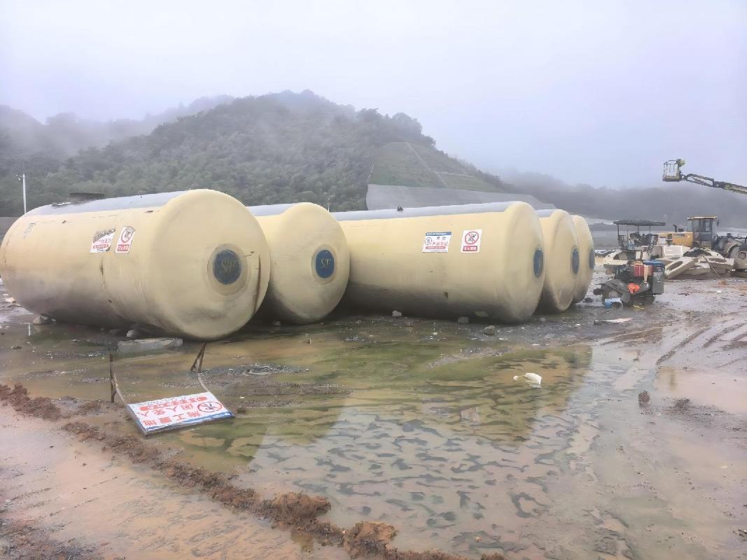 【湖南省高速公路集团有限公司郴州分公司】8台加油机、10个油罐资产(国资监测编号GR2026HN1003923)