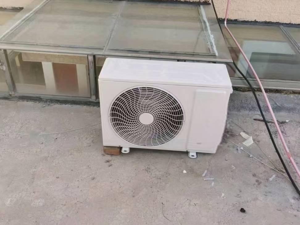 2台废旧玛丽牌热风机组、1台废旧服务器整体转让（鄂尔多斯市市民卡建设有限公司）(国资监测编号GR2026NM1004928)