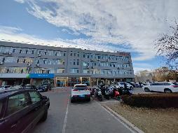 赤峰市新城天义路公交枢纽总站办公楼1-3层房产公开出租（首年租金底价916000.00元，租期10年）(国资监测编号GR2026NM1005043)