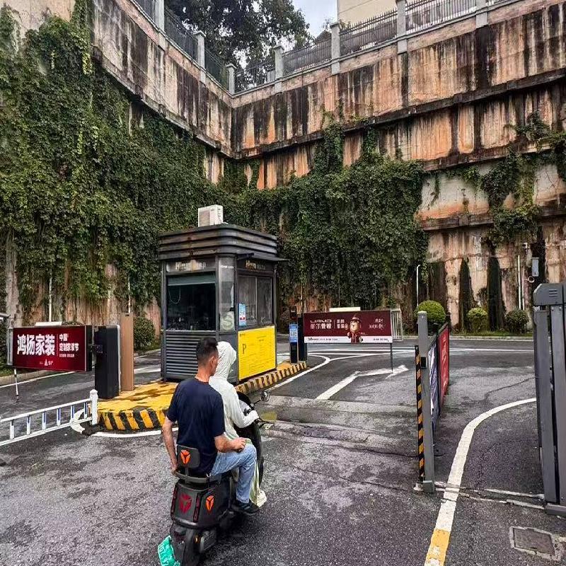 远大二路236号天园假日家园地下室-113（建筑面积90.4平方米）(国资监测编号GR2026HN1003961)