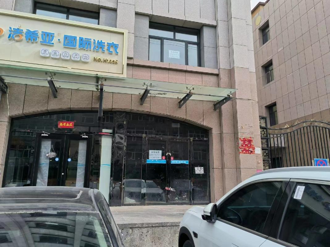 锡林浩特市楚办伊特格勒社区兴建广场10#010215招租（年租金底价24000元，租期3年）(国资监测编号GR2026NM1004934)