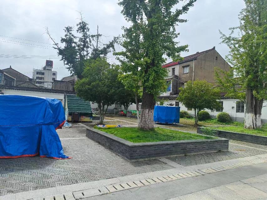 奔牛公园东北角场地招租公告
