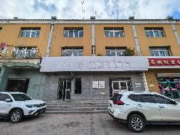 内蒙古包头市白云鄂博矿区通阳道友谊小区2号底店出租（年租金底价14775元/年，租期3年）