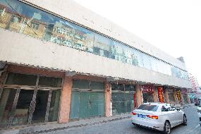 东胜区准格尔南路10号街坊冠丰小区鑫通市场1号楼30A号商业房产转让