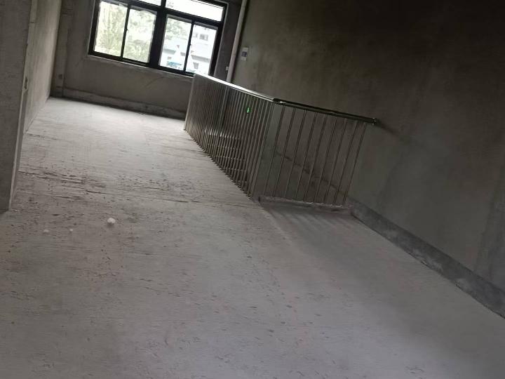 雅居苑10号楼6-7招租公告