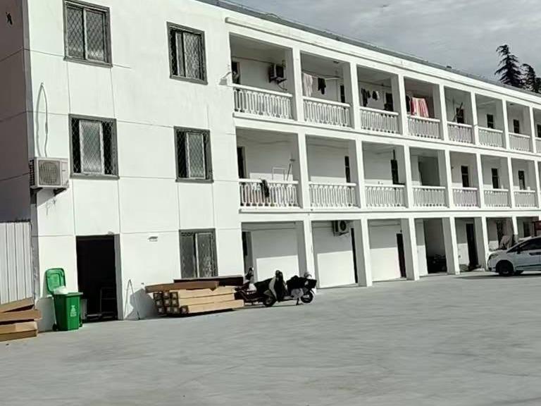 东海县牛山街道二四五省道西侧6号楼整体招租
