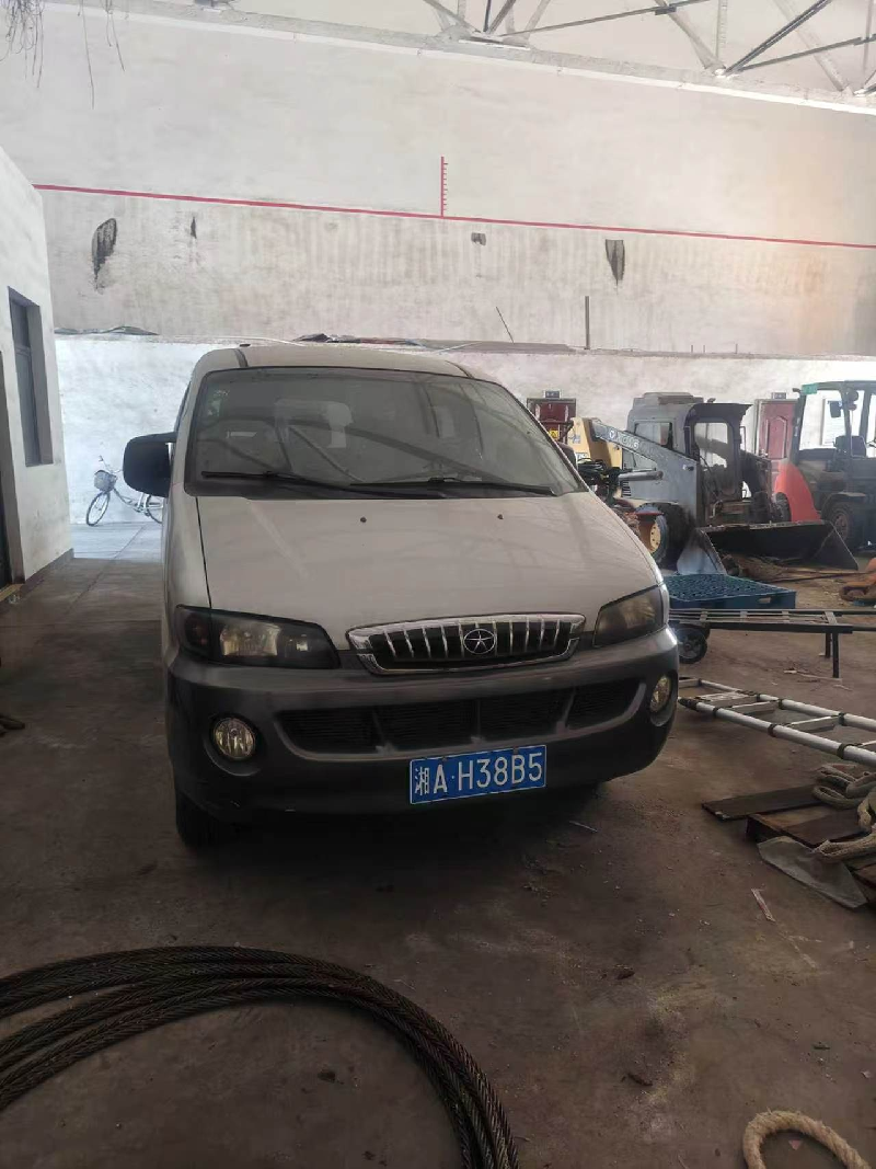 【湖南长沙金霞港口有限公司】湘AH38B5江淮牌HFC6500A3C8F小型普通客车(国资监测编号GR2026HN1003986)