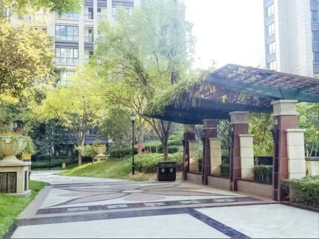 西安市经济技术开发区海珀兰轩住宅转让公告