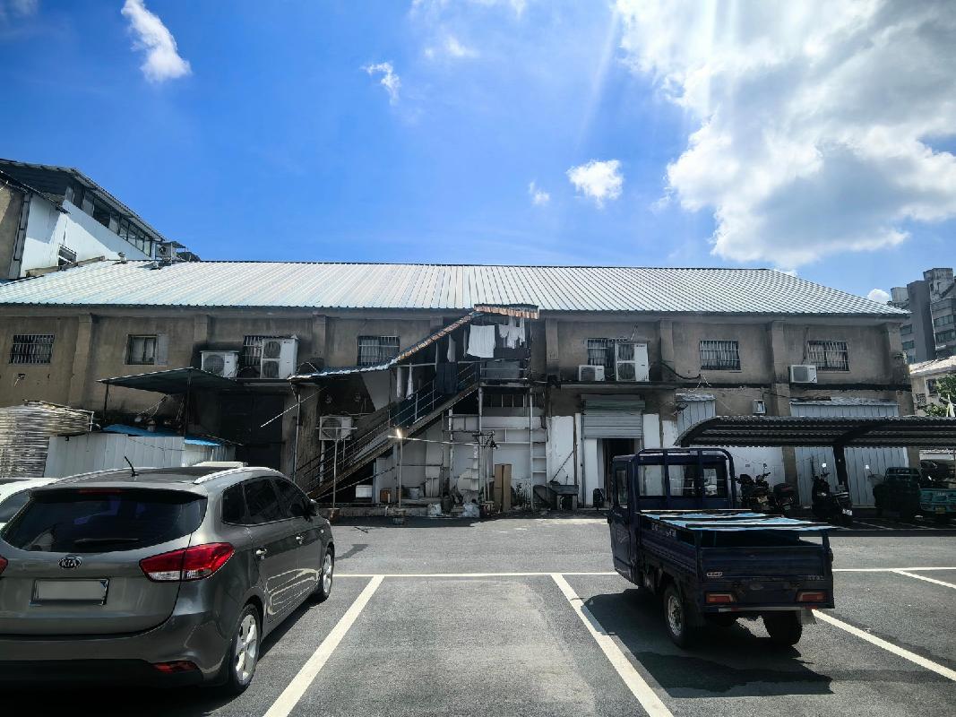 [池州市]青阳县蓉城镇九华西路40号84南北库仓库用房出租公告