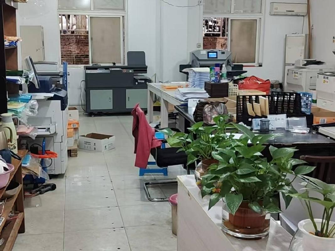 长沙理工大学金盆岭校区2教120（南面房）招租(国资监测编号GR2026HN1003996)