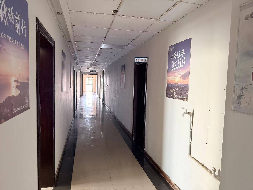 新疆西北兴业城投集团有限公司转让位于阿克苏市新城街道健康社区民主南路新农大厦1栋15层商铺(国资监测编号GR2026XJ1002267)
