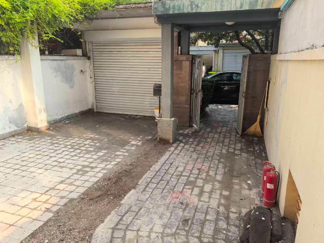 北京市海淀区西三旗花园二里1号楼1-2号房产转让项目