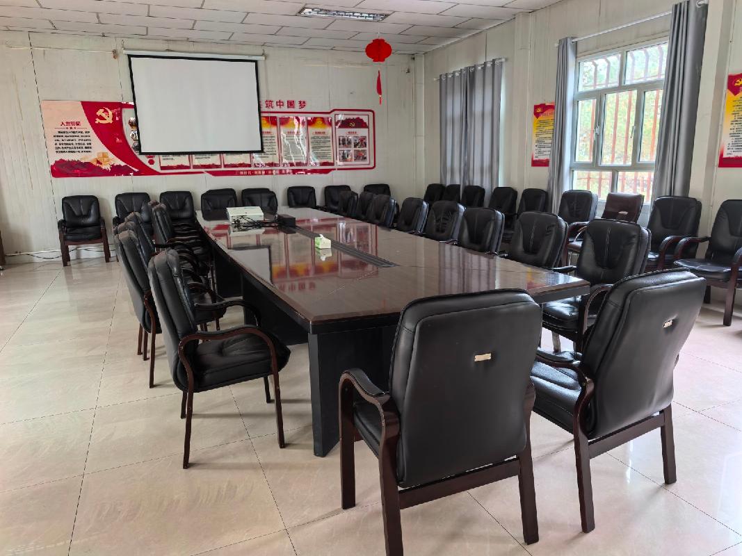 奎屯市建设工程质量安全监督站所属一批固定资产（电子测氡仪、会议桌、投影机等）对外转让