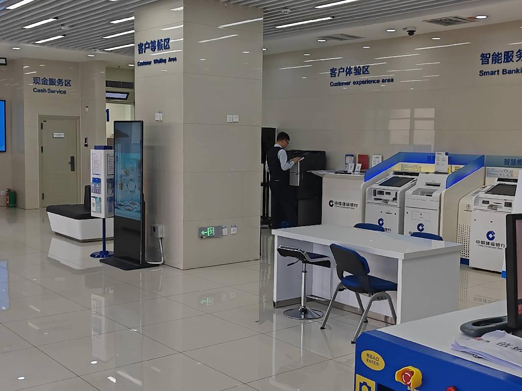 伊犁新华书店有限责任公司位于霍城县朝阳北路新华书店综合楼一层商铺（面积约460㎡）对外招租（租期4年11个月）
