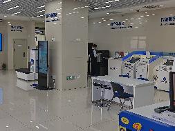 伊犁新华书店有限责任公司位于霍城县朝阳北路新华书店综合楼一层商铺（面积约460㎡）对外招租（租期4年11个月）