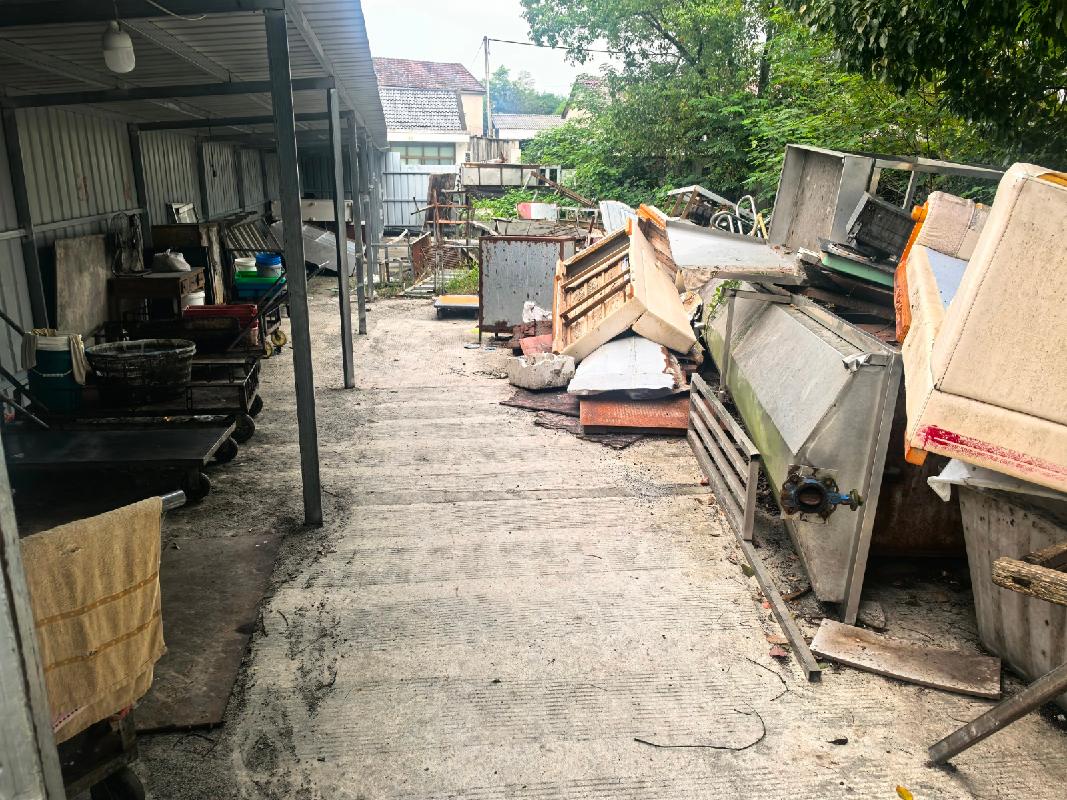 [池州市]200型刨毛机、白条提升机、赶猪电鞭、回转式机械格栅、空调、办公桌等91项报废设备转让公告