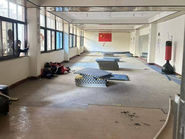江西省金融资产管理股份有限公司持有的萍乡市弘易盛达贸易有限公司等2户不良债权转让项目