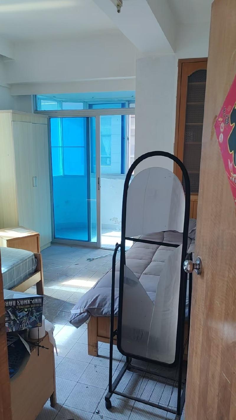 [海口市]海口市机场东路49号南兴大厦302等九套房产分别再次转让