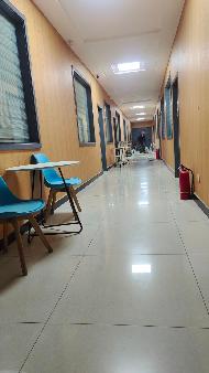 呼和浩特市新城区锡林南路与地质局南街交汇处未名楼A段第六层430㎡（分割门南段）出租项目