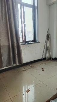 呼和浩特市新城区锡林南路与地质局南街交汇处未名楼A段第六层430㎡（分割门南段）出租项目