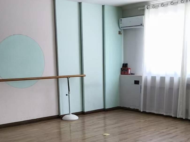 敦煌市沙州镇阳关东路7号（敦煌商城3-5层）房产租赁项目（第三次）