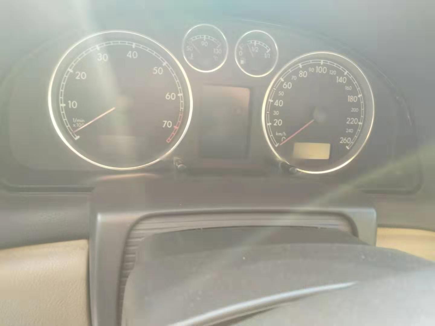 （蒙AC5066）帕萨特牌SVW7183LJi轿车1.8L（工程招投标中心）交易公告