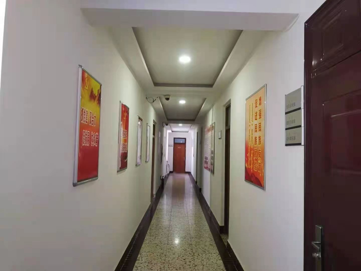 锡林浩特市团结大街46号监狱原矫正罪犯中心房产整体招租（年租金底价800000元/年，租期1年）