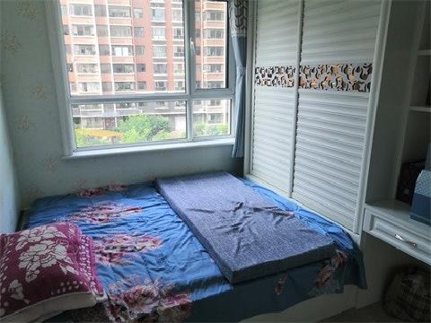 呼和浩特市赛罕区碧龙江畔A10号楼3单元402号房产转让交易公告