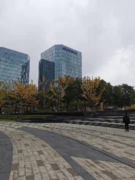 浙江省杭州市拱墅区绿地中央商务广场B区90、91、93号车位使用权转让项目交易公告