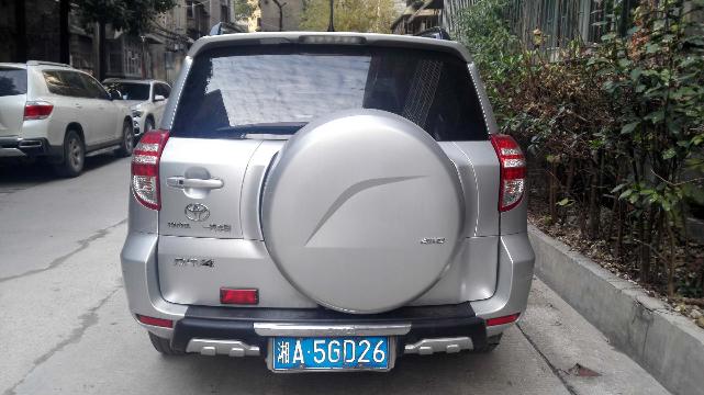 (湘a5gd26)丰田牌tv6460glx-1 2.4l小型越野客车