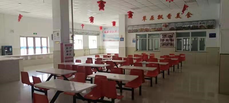 G7京新高速纳林湖服务区（阿拉善境内）的餐饮、小吃、超市、特产、汽修承包经营权转让（承包底价35万元/年，承包期3年）交易公告