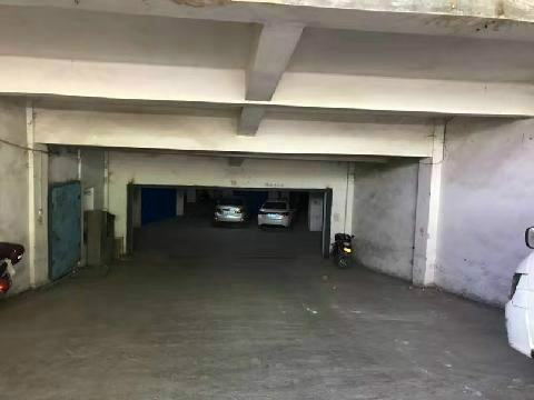 广西北部湾银行梧州分行持有的梧州市长洲区新兴二路300号负一层1号车库抵债资产处置项目交易公告