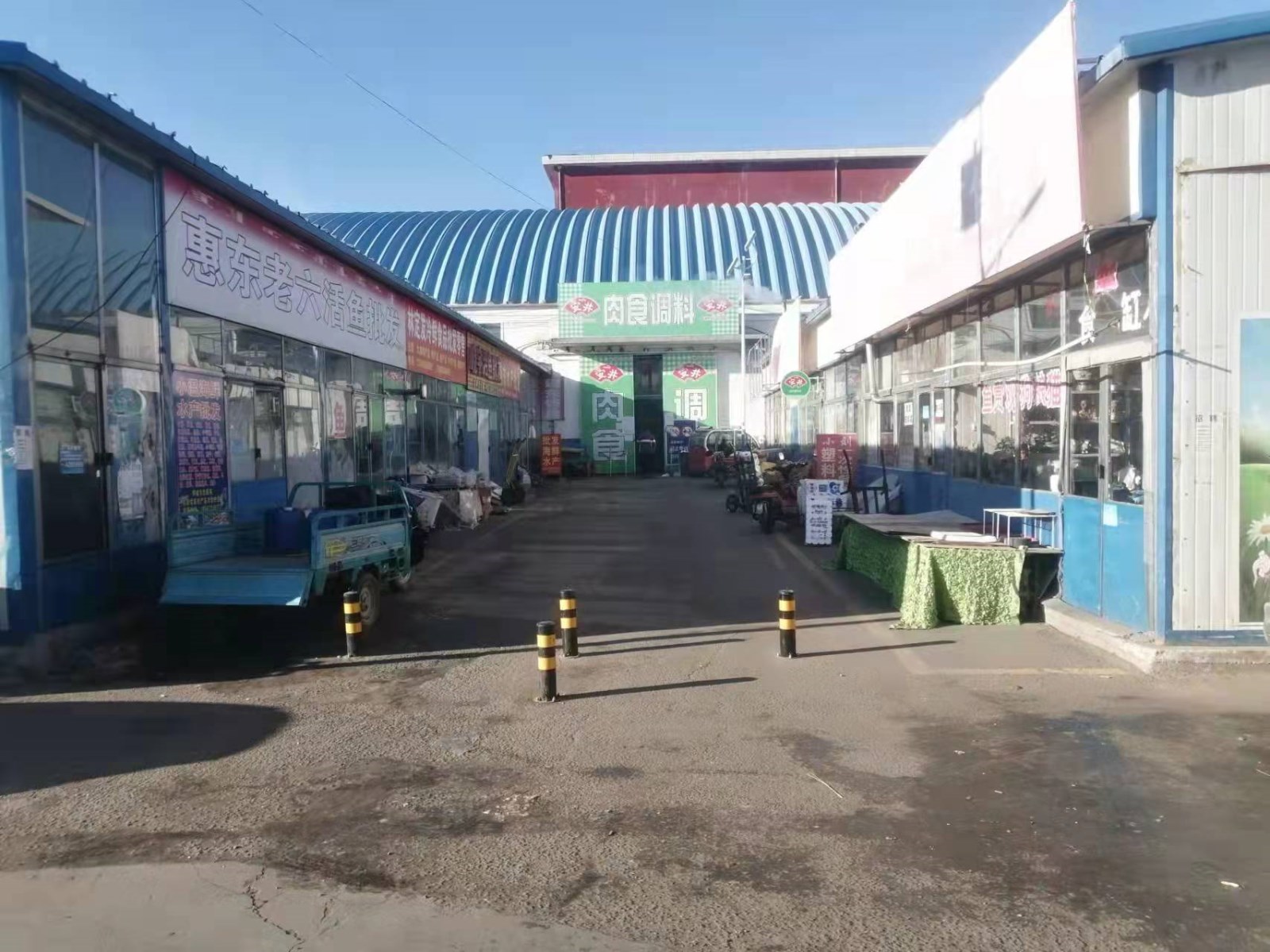 呼和浩特市赛罕区巴彦镇内蒙古农牧业生产资料股份有限公司呼和浩特分公司院内部分土地使用权及仓库出租（租金底价2775000元/10个月，租期10个月） 交易公告